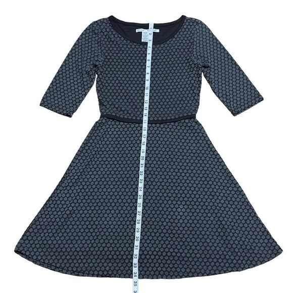 MAX STUDIO Gray Textured Knit Jersey Fit & Flare Dress SMALL - Picture 4 of 10